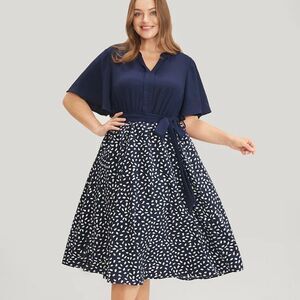 Bloomchic Dress Womens 12 Navy Blue Belted Short Sleeve V Neck‎ Pockets